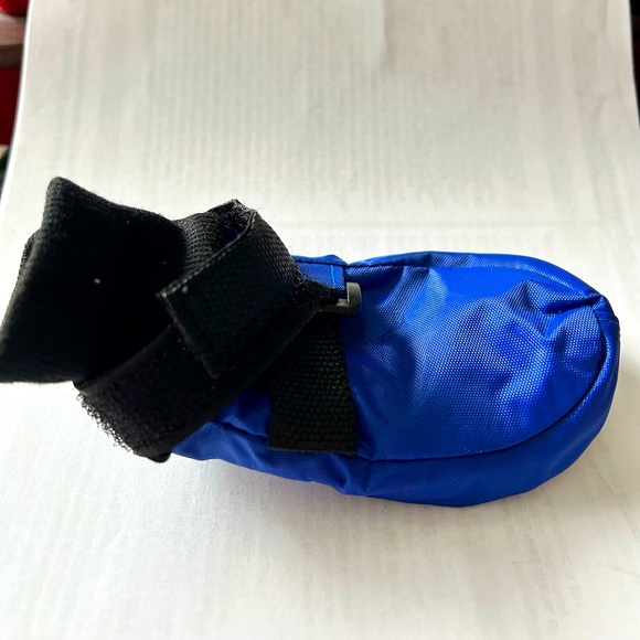 NWT dog booties - Picture 2 of 4